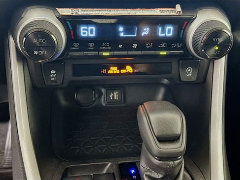 Certified 2025 Toyota RAV4 XLE w/ Convenience Package FWD image 23