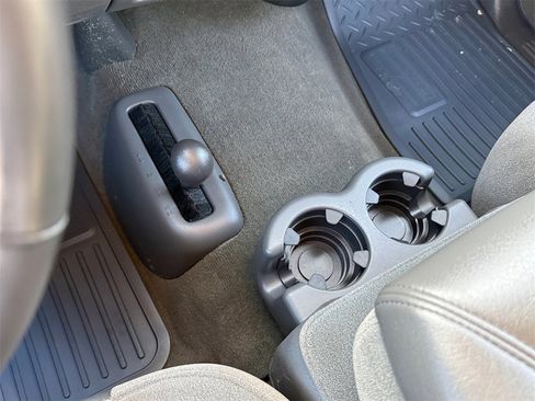 Used 2004 Chevrolet Silverado 1500 w/ Light Duty Power Package image 21