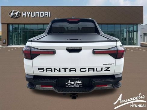 Used 2025 Hyundai Santa Cruz Limited AWD/4WD image 4