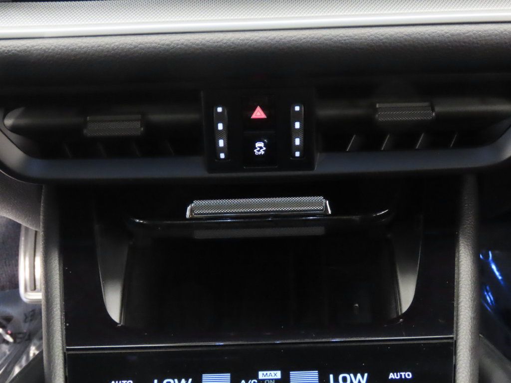 Certified 2025 Porsche Cayenne S AWD/4WD image 29