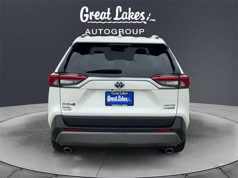 Used 2021 Toyota RAV4 Limited image 4