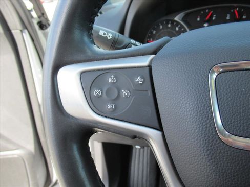 Used 2020 GMC Terrain SLE w/ Driver Convenience Package image 23