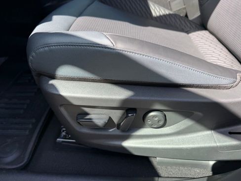 Certified 2026 Nissan Leaf Platinum+ w/ Cargo Package (Platinum+) FWD image 15