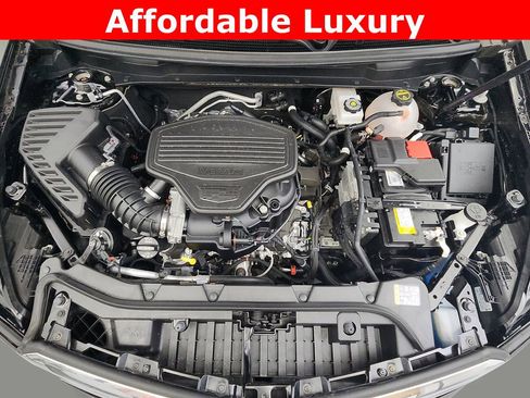 Used 2025 Cadillac XT5 Premium Luxury image 28