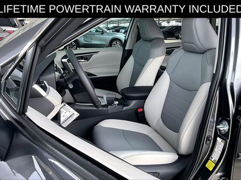 Used 2025 Toyota RAV4 XLE Premium FWD image 22