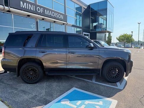 Used 2017 GMC Yukon SLT w/ Open Road Package AWD/4WD image 2