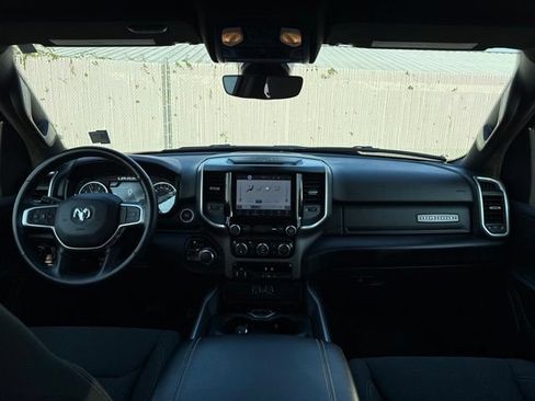Used 2022 RAM 1500 Big Horn AWD/4WD image 16