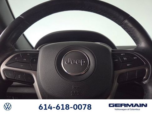 Used 2020 Jeep Grand Cherokee Laredo w/ Quick Order Package 2BN North AWD/4WD image 24