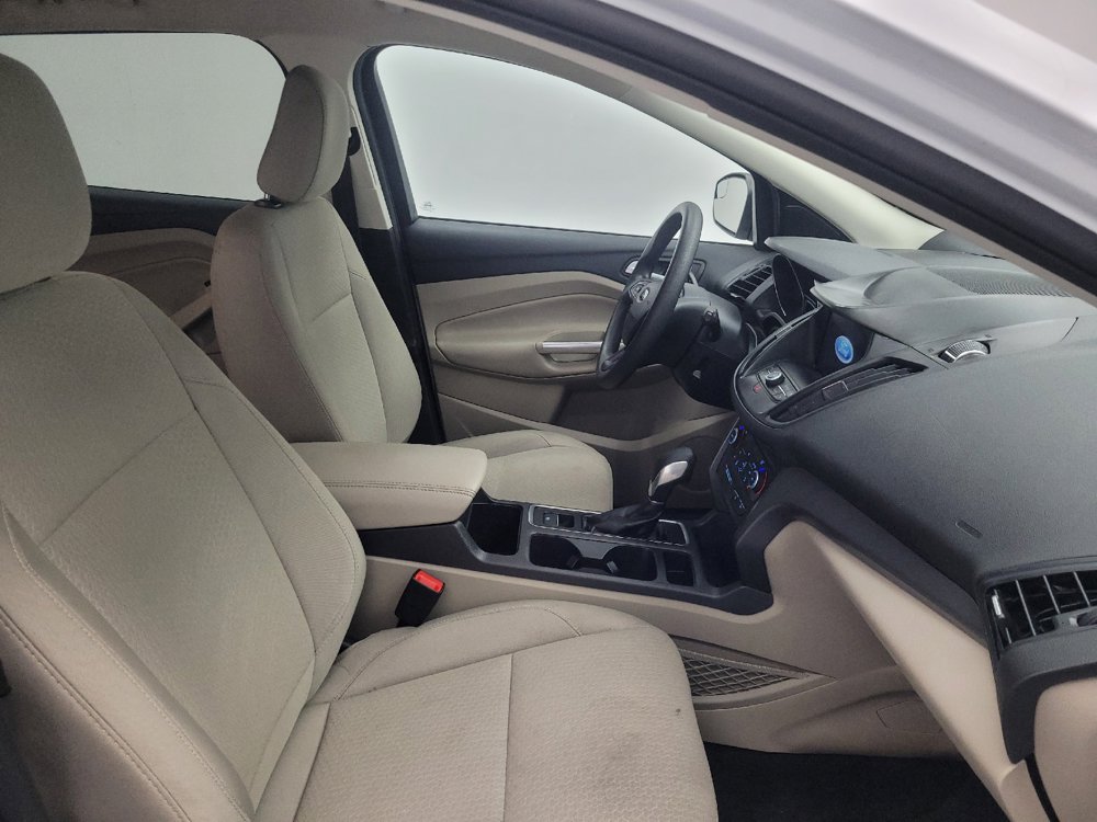 Used 2019 Ford Escape SE FWD image 21