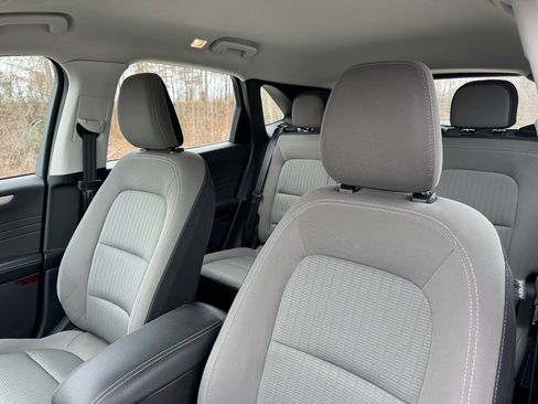 Used 2021 Ford Escape S image 23