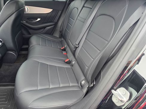 Used 2019 Mercedes-Benz GLC 300 4MATIC Coupe image 12