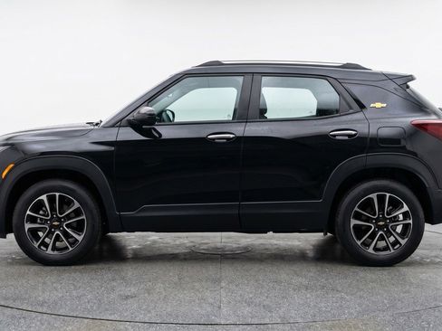 Used 2025 Chevrolet TrailBlazer LT w/ Driver Confidence Package AWD/4WD image 5
