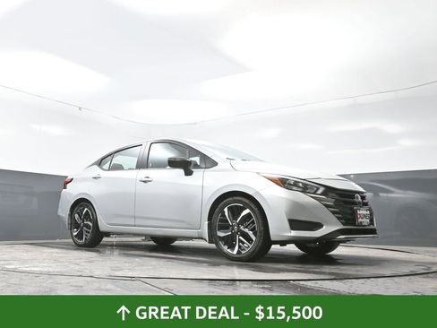 Used 2023 Nissan Versa SR w/ Trunk Package image 51