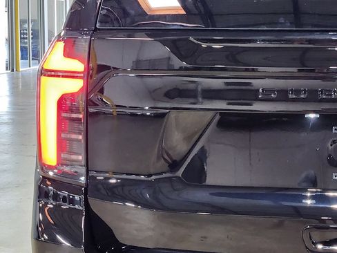 Used 2025 Chevrolet Suburban Z71 w/ Z71 Off-Road Package AWD/4WD image 20