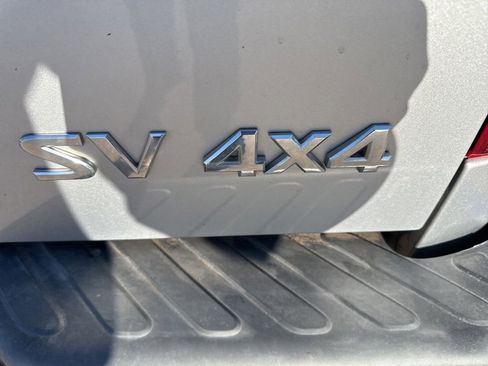 Used 2014 Nissan Frontier SV w/ SV Value Truck Package image 5