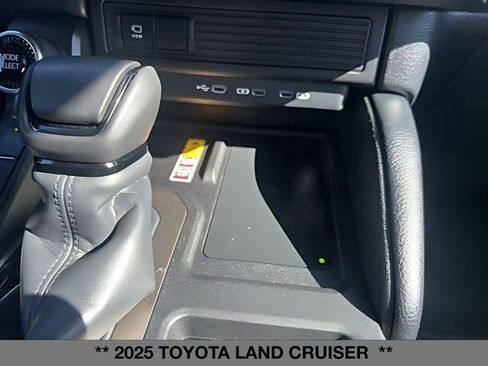 Used 2025 Toyota Land Cruiser AWD/4WD image 41