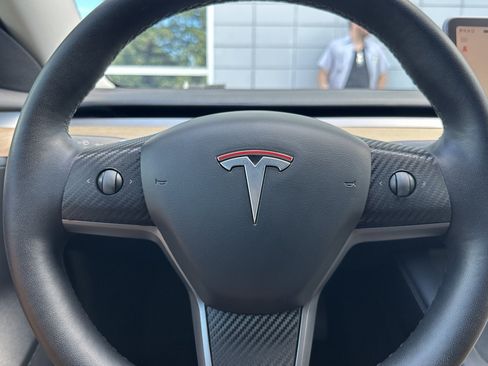 Used 2022 Tesla Model 3 Long Range AWD/4WD image 27