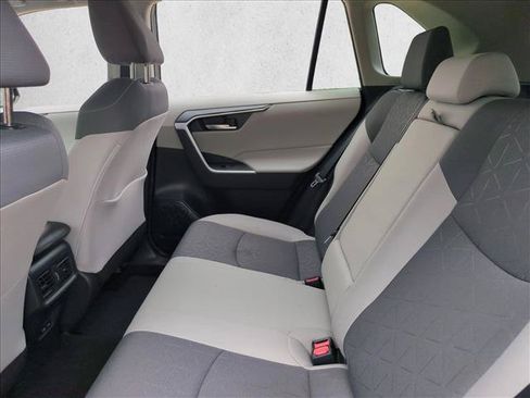 Used 2024 Toyota RAV4 XLE FWD image 18