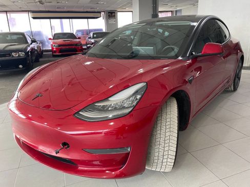 Used 2019 Tesla Model 3 image 3