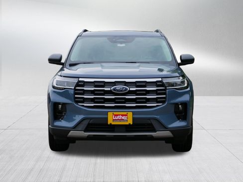 Used 2026 Ford Explorer Active w/ Active Comfort Package AWD/4WD image 2