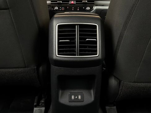 Used 2026 Kia Sportage LX FWD image 12