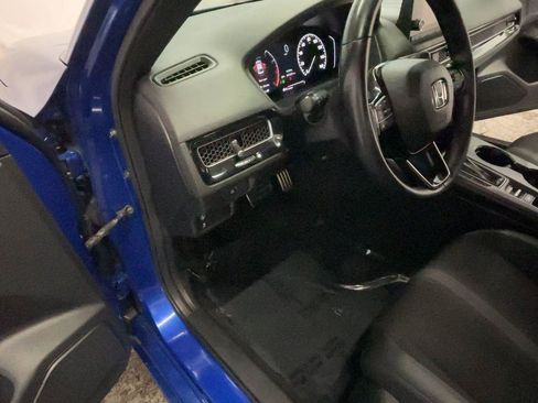 Used 2023 Honda Civic Sport image 32