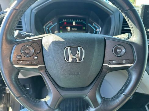 Used 2023 Honda Odyssey EX-L image 22