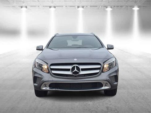 Used 2017 Mercedes-Benz GLA 250 4MATIC image 3