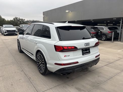 New 2026 Audi SQ7 Prestige image 8