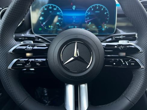 New 2025 Mercedes-Benz C 300 4MATIC Sedan image 19