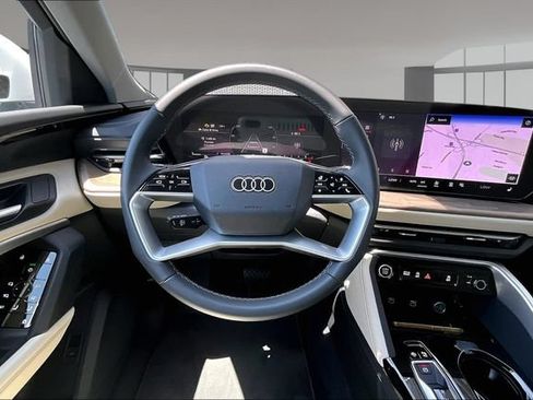 Used 2025 Audi Q5 Premium w/ Convenience Package AWD/4WD image 8