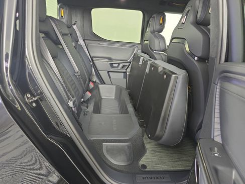 Used 2022 Rivian R1T Adventure image 24