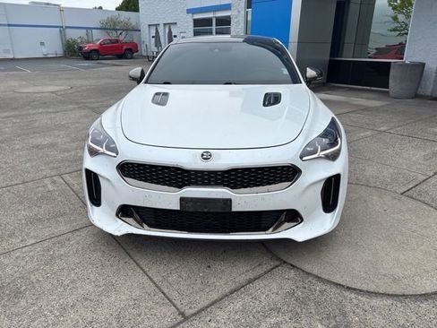 Used 2018 Kia Stinger GT2 AWD/4WD image 3