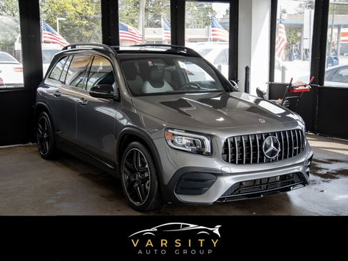 Used 2022 Mercedes-Benz GLB 35 AMG 4MATIC w/ AMG Night Package image 3