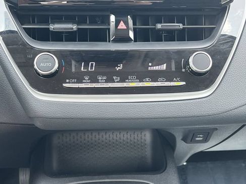Used 2026 Toyota Corolla LE FWD image 21