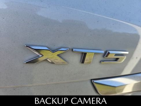 Used 2017 Cadillac XT5 Luxury image 6