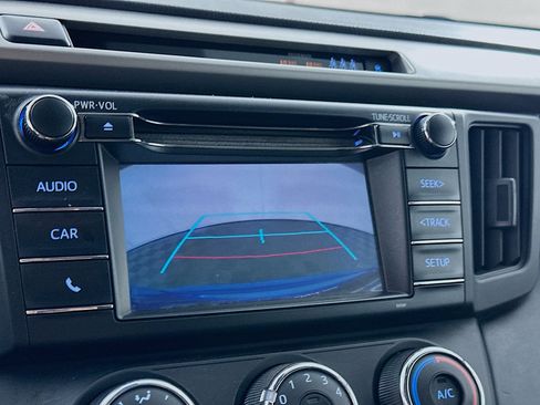 Used 2017 Toyota RAV4 LE FWD image 22