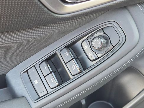 Used 2023 Subaru Forester Premium image 18