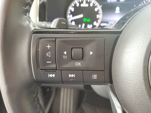 Used 2022 Nissan Pathfinder SV FWD image 23