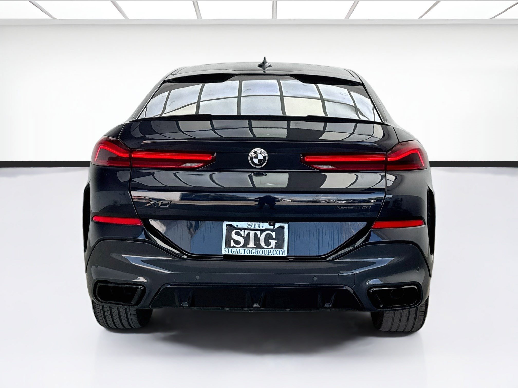 Used 2022 BMW X6 xDrive40i w/ Executive Package AWD/4WD image 5