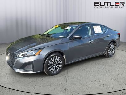 Used 2025 Nissan Altima 2.5 SV