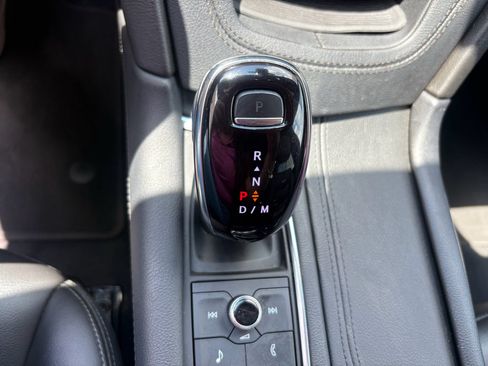 Used 2021 Cadillac XT5 Luxury w/ LPO, Floor Liner Package FWD image 22