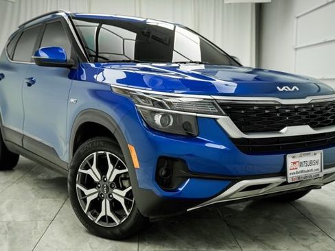 Used 2023 Kia Seltos EX image 1