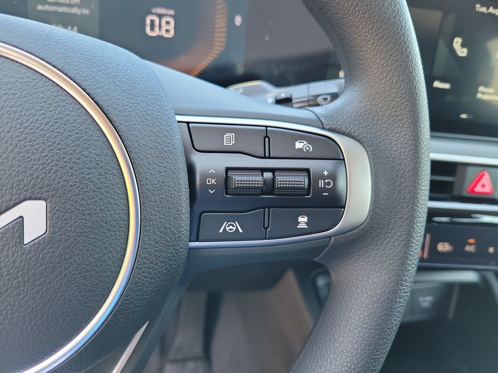 New 2026 Kia K5 LXS FWD image 21