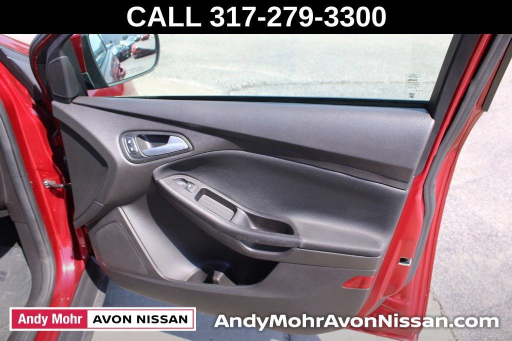 Used 2017 Ford Focus SE FWD image 20