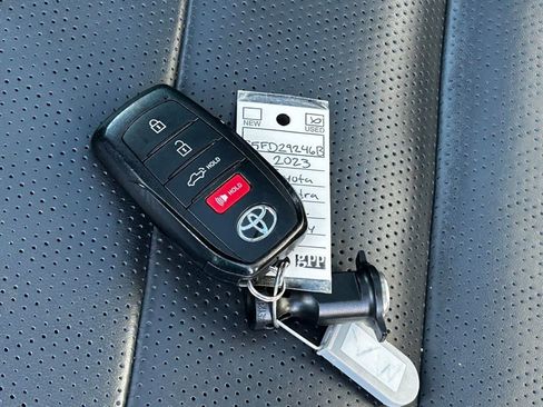 Used 2023 Toyota Tundra Platinum image 47