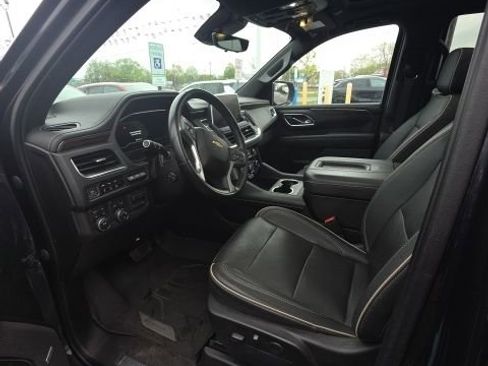 Used 2023 Chevrolet Tahoe Premier w/ Premium Package AWD/4WD image 4