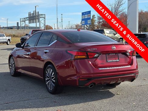 Used 2023 Nissan Altima 2.5 SV w/ SV Premium Package image 4