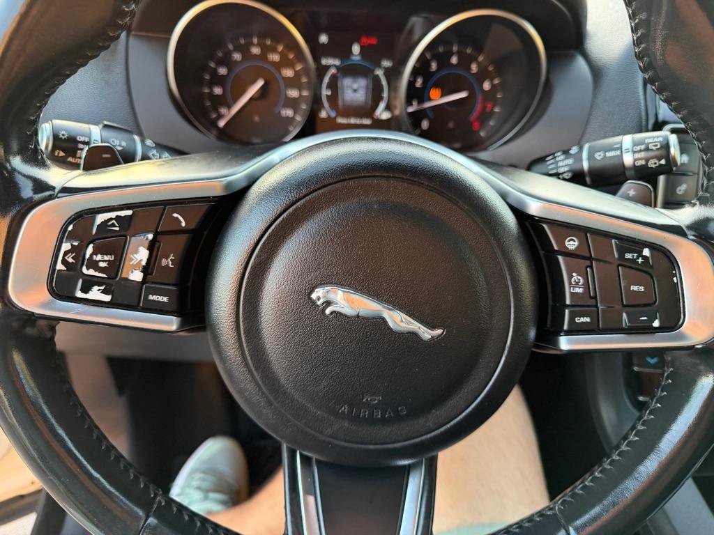 Used 2018 Jaguar F-PACE Prestige AWD/4WD image 38