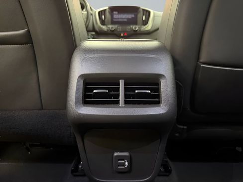 Used 2022 GMC Terrain SLT w/ LPO, Roadside Safety Package image 28